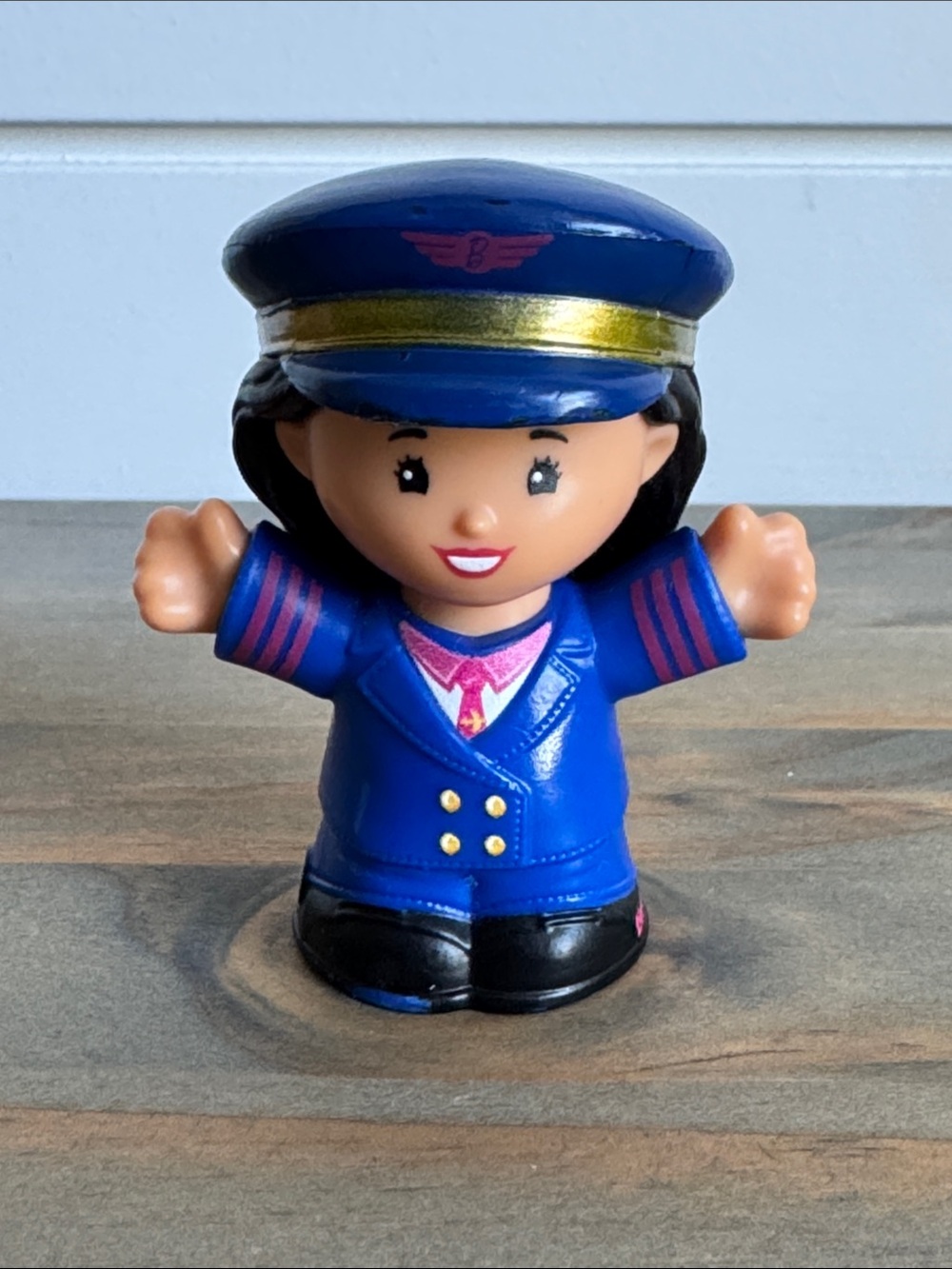 Fisher-Price | Little People: Barbie Female Airline Pilot (2022) - Toy Figure